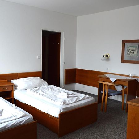 Chocen Hotel Peliny מראה חיצוני תמונה